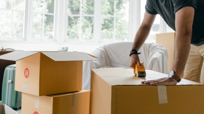 Pack Items for Moving Overseas
