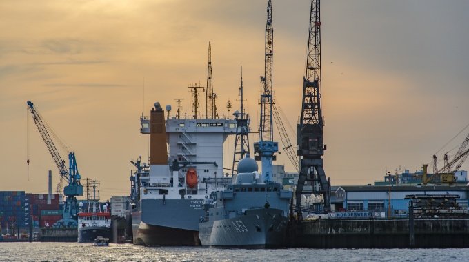 Freight From China To The Uae By Air & Sea